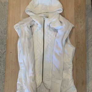 Lululemon lightweight light vest